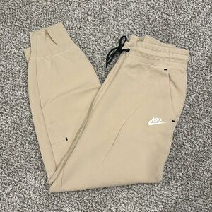NIKE TECH WOMENS JOGGERS TAN